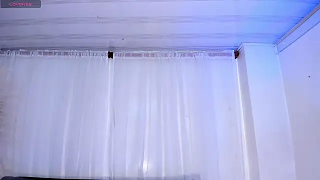 miel gomez online show from 26, 1, 2025