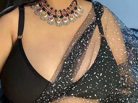 Snapshot of Aishwarya_101_ chatting on 3, 10, 2025 Aishwarya 101 online show from 3, 10, 2025