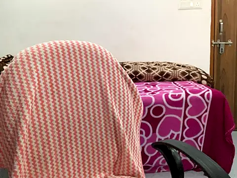 Snapshot of Aishwarya_101_ chatting on 3, 12, 2025 Aishwarya 101 online show from 3, 12, 2025