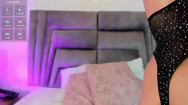 sophiee smith online show from 21, 10, 2025