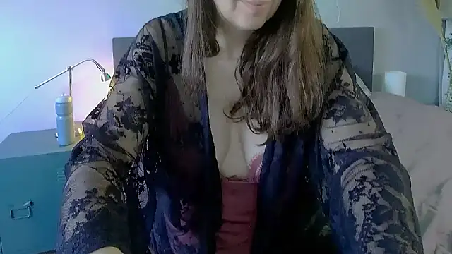 Ella Next Door online show from 31, 1, 2025