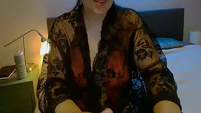 Ella Next Door online show from 2, 2, 2025