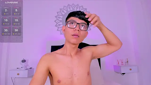 CodyTwink online show from 2, 3, 2026