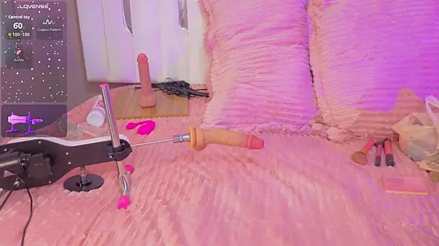housegirl bigcock online show from 28, 7, 2026