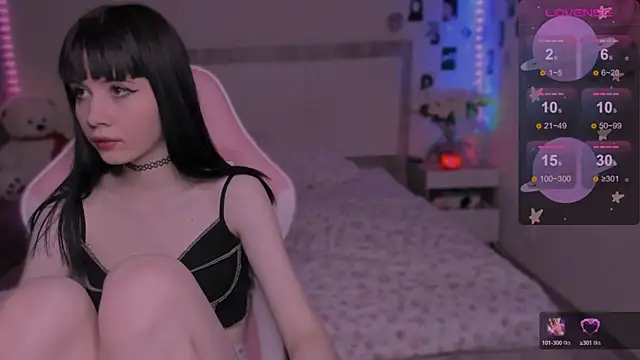 CoddleWeeper  online show from 4, 2, 2025