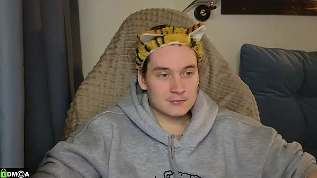 MoreRealAlex online show from 19, 4, 2026