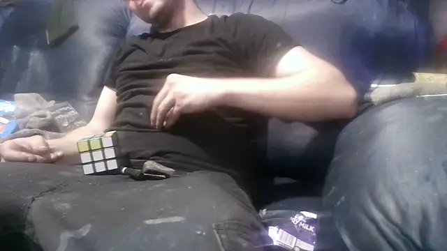 robeaulieu02 online show from 24, 2, 2025