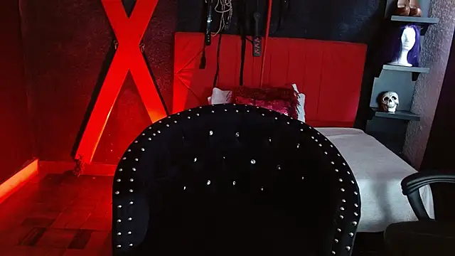 Naty slavedoll online show from 12, 1, 2025