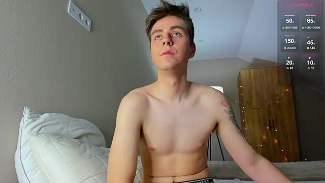 Snapshot of TaisonBrownX chatting on 15, 12, 2024 TaisonBrownX online show from 15, 12, 2024