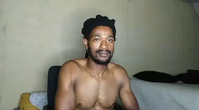 gldnmvsk XO online show from 27, 2, 2025