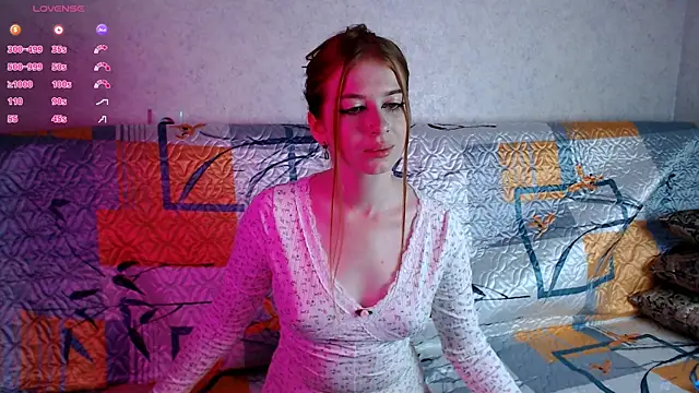 Snapshot of KatalinaAmore chatting on 12, 9, 2025 KatalinaAmore online show from 12, 9, 2025