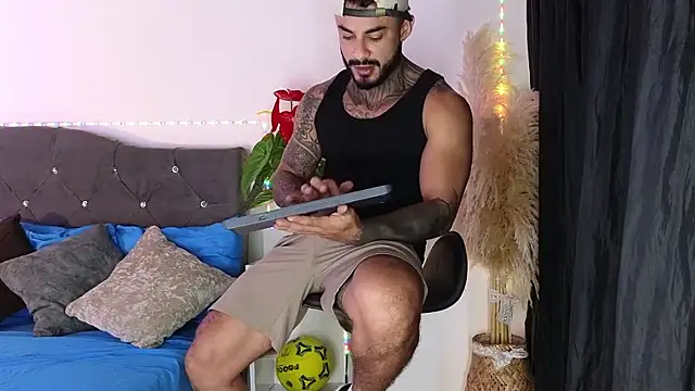 john cartter1 online show from 25, 4, 2026