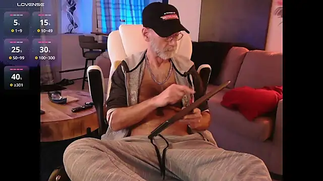 Towndude123 online show from 30, 12, 2024