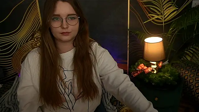 MagicPeachh  online show from 19, 12, 2024