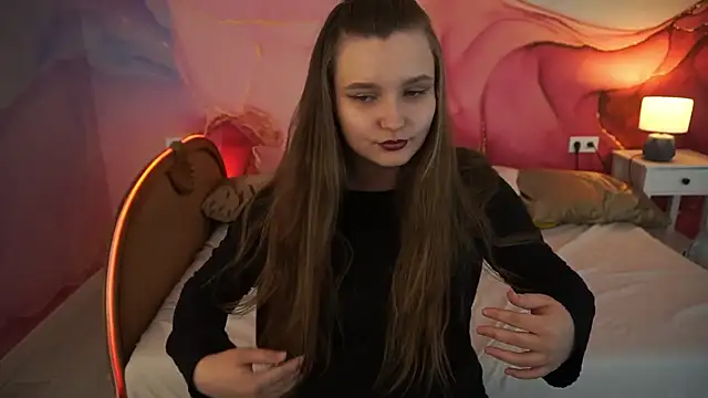 MagicPeachh  online show from 15, 9, 2025