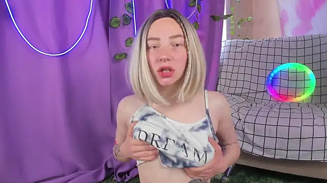 Lexy Lovy online show from 10, 9, 2025