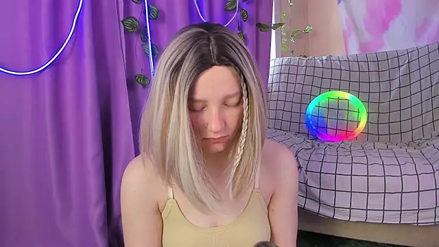 Lexy Lovy online show from 12, 9, 2025