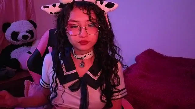 CherieCurl online show from 3, 8, 2026