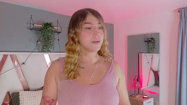 LilithSmith  online show from 24, 11, 2025