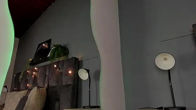 LilithSmith  online show from 12, 2, 2026