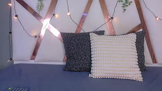 LilithSmith  online show from 24, 2, 2026