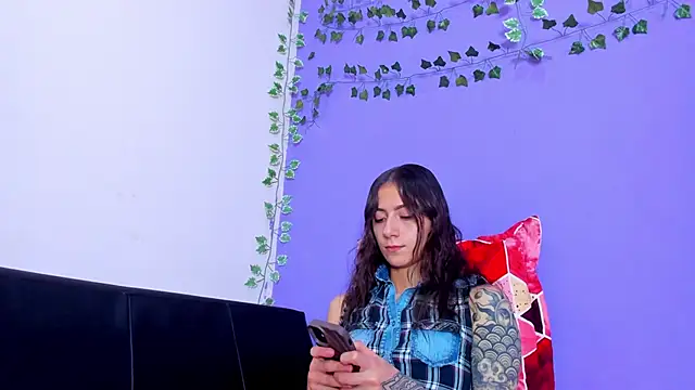 scarlet-jonesx online show from 9, 3, 2025