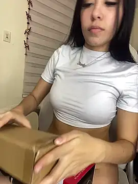 Starliee   online show from 8, 2, 2025