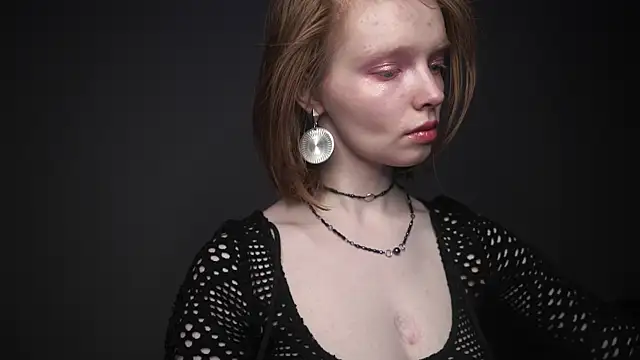 ginger hugs online show from 23, 2, 2025