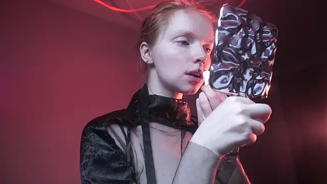 ginger hugs online show from 2, 10, 2025