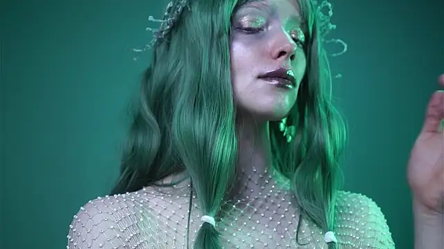 ginger hugs online show from 22, 4, 2026