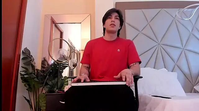 Karimferrer online show from 8, 1, 2025