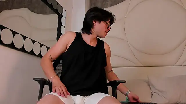 Karimferrer online show from 3, 10, 2025