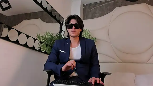 Karimferrer online show from 4, 10, 2025