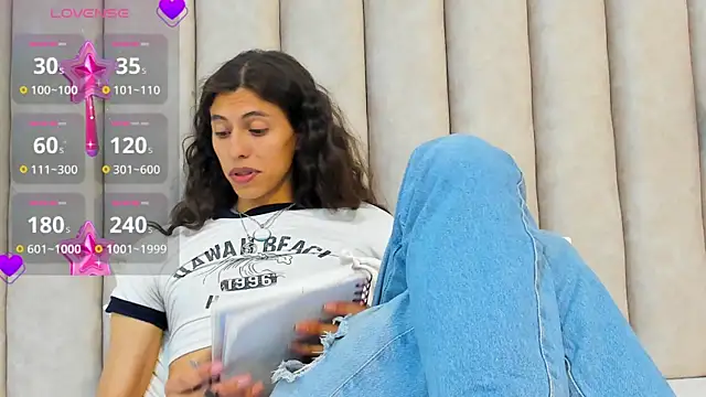 FreyaMoller online show from 18, 2, 2025