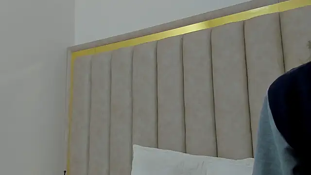 FreyaMoller online show from 7, 10, 2025