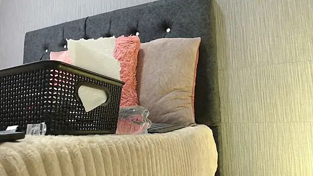 Isabela cameron vn online show from 24, 4, 2026