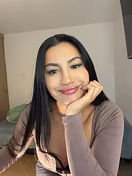 Kimm khalifa online show from 3, 7, 2026