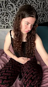 Kimi Ass online show from 22, 7, 2026