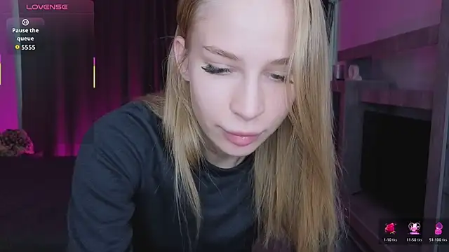 Elis Fox online show from 8, 3, 2026