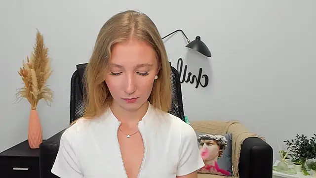 LolaWilsons online show from 28, 1, 2025