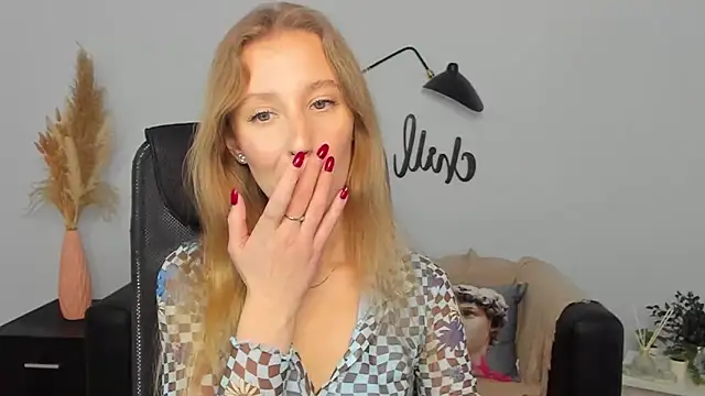 LolaWilsons online show from 5, 2, 2025