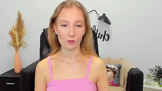 LolaWilsons online show from 6, 2, 2025