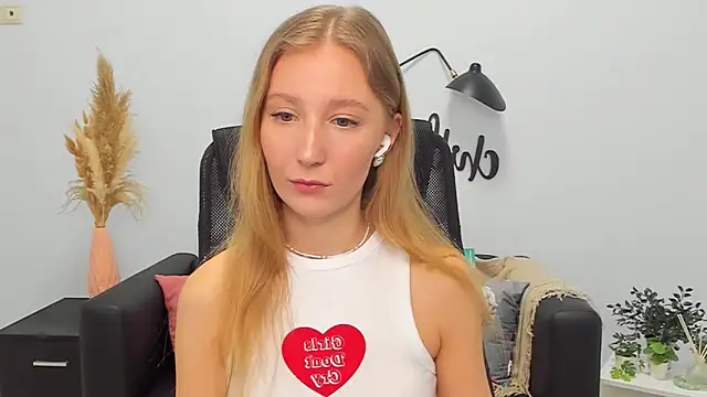 LolaWilsons online show from 11, 2, 2025