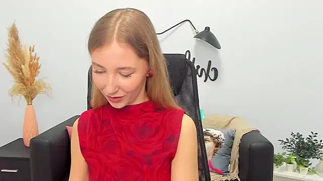 LolaWilsons online show from 24, 2, 2025