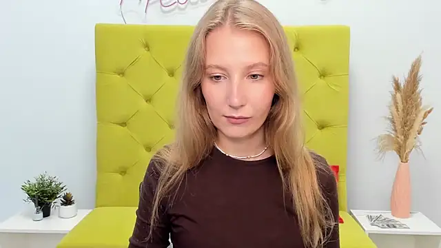 LolaWilsons online show from 5, 6, 2026