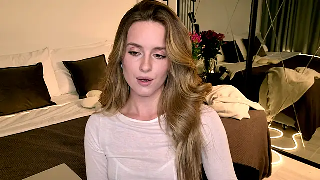 RozzitaBedberry online show from 24, 4, 2026