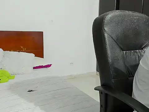 Chandler ken online show from 29, 10, 2025