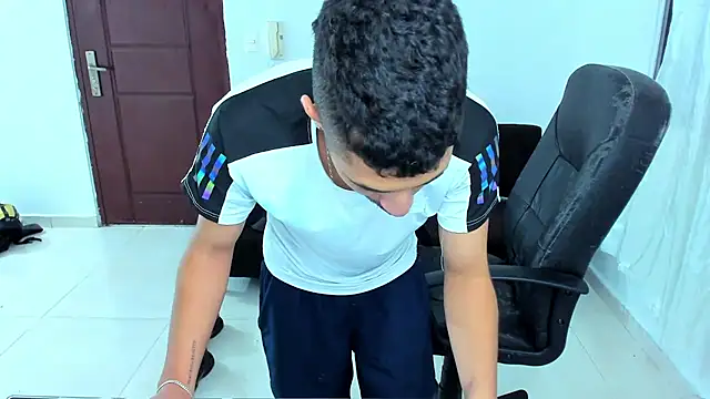 Snapshot of Chandler_ken chatting on 17, 2, 2026 Chandler ken online show from 17, 2, 2026