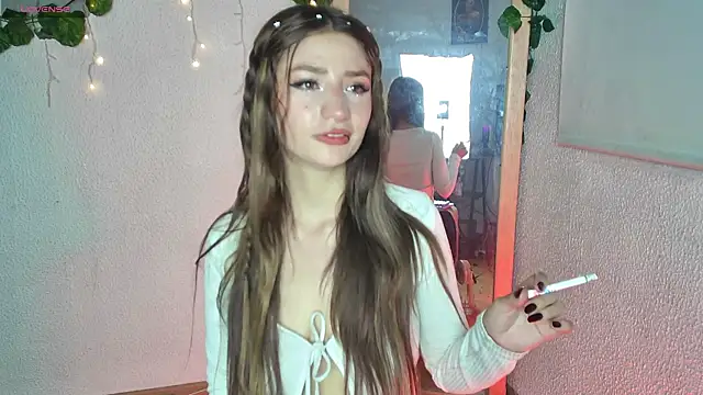 Snapshot of ari_kat chatting on 10, 1, 2025 ari kat online show from 10, 1, 2025