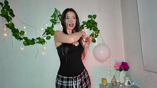 Snapshot of ari_kat chatting on 17, 2, 2025 ari kat online show from 17, 2, 2025